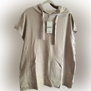 Pact- short sleeve- pullover sweatshirt with hood-beige